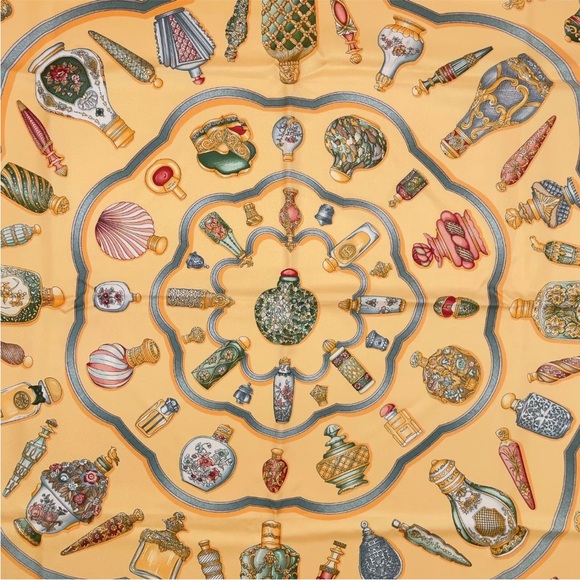 Yellow Hermes Carre 90 Silk Scarf Perfume Bottle W/Box - Picture 2 of 11